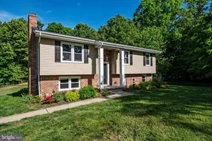 10242 Charles St, La Plata, MD 20646 - Photo 3