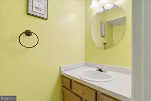 105 Hibiscus Ct, La Plata, MD 20646 - Photo 5