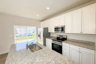 10532 Cobbler Pl, White Plains, MD 20695 - Photo 9