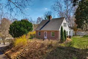 907 Charles St, La Plata, MD 20646 - Photo 1