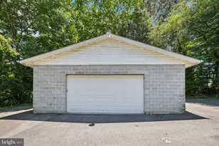 907 Charles St, La Plata, MD 20646 - Photo 9