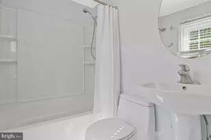 907 Charles St, La Plata, MD 20646 - Photo 17