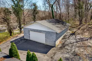 907 Charles St, La Plata, MD 20646 - Photo 3
