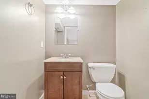 907 Charles St, La Plata, MD 20646 - Photo 25