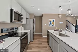 286 Long Branch Ln, La Plata, MD 20646 - Photo 13