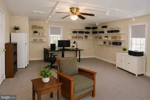 1389 Redwood Cir, La Plata, MD 20646 - Photo 19