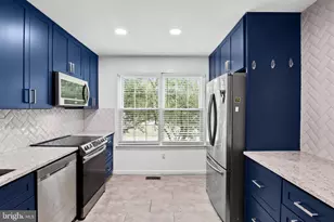 4239 Drake Ct, Waldorf, MD 20603 - Photo 11