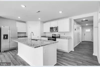 291 Forest Edge Ave, La Plata, MD 20646 - Photo 3