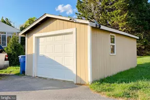 1200 E Patuxent Dr E, La Plata, MD 20646 - Photo 47