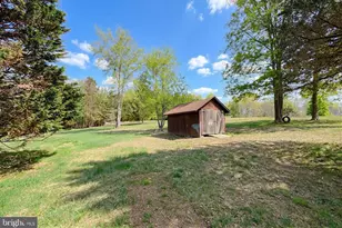 1200 E Patuxent Dr E, La Plata, MD 20646 - Photo 49