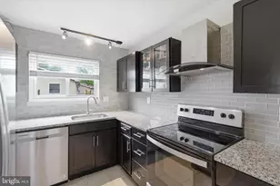 303 Garner Ave, Waldorf, MD 20602 - Photo 11