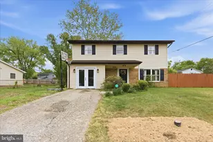 303 Garner Ave, Waldorf, MD 20602 - Photo 35
