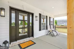 13722 Forbes Meadow Pl, Bryantown, MD 20617 - Photo 5