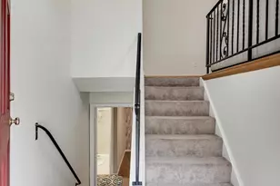 8709 Valley Dr, Waldorf, MD 20603 - Photo 5