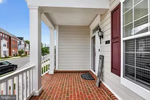 310 Buckeye Cir, La Plata, MD 20646 - Photo 5