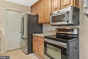 2266 Easton Ct, Waldorf, MD 20602 - Photo 9