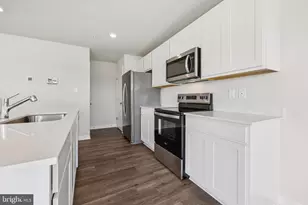 449 Pinehurst St, La Plata, MD 20646 - Photo 9