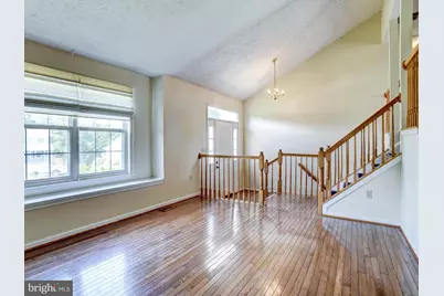 10389 Chamberlin Court E, Waldorf, MD 20601 - Photo 3