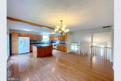 10389 Chamberlin Court E, Waldorf, MD 20601 - Photo 5
