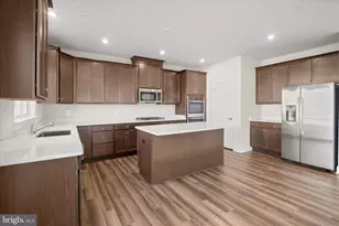3823 Solidarity Cir, White Plains, MD 20603 - Photo 17
