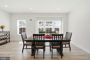10915 Drummond Pl, White Plains, MD 20695 - Photo 13