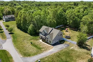12371 Belle Pl, Hughesville, MD 20637 - Photo 3