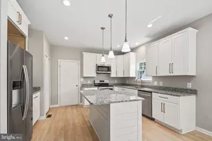 10825 Pam Dr, Waldorf, MD 20603 - Photo 17