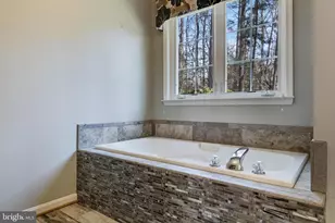 14850 King Charles, Issue, MD 20645 - Photo 33