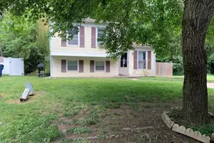 2465 Yarmouth Ct, Waldorf, MD 20602 - Photo 1