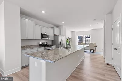 10893 Drummond Place, White Plains, MD 20695 - Photo 3