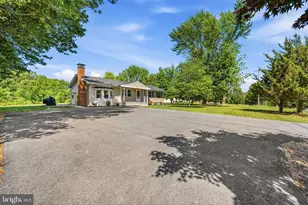 12712 Grosstown Rd, Hughesville, MD 20637 - Photo 3