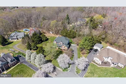 8800 Hill Spring Drive, La Plata, MD 20646 - Photo 17