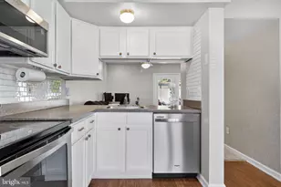 612 Hemlock Ct, La Plata, MD 20646 - Photo 5