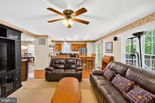 10166 Hubbard Ct, Waldorf, MD 20603 - Photo 13