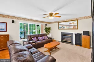 10166 Hubbard Ct, Waldorf, MD 20603 - Photo 15