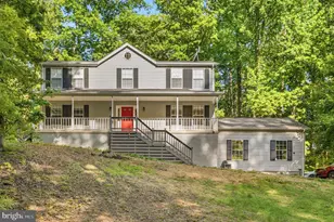 7090 Maxwell Dr, Hughesville, MD 20637 - Photo 1