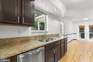 6225 Polar Bear Ct, Waldorf, MD 20603 - Photo 3