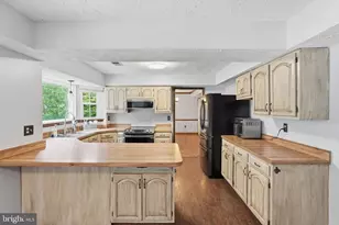 14205 Meadow Creek Ln, Waldorf, MD 20601 - Photo 11