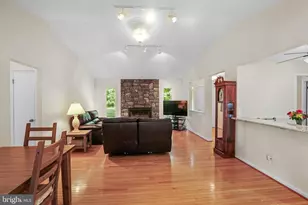 7726 Spring Oak Dr, La Plata, MD 20646 - Photo 9