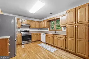 11600 Farm Dr, La Plata, MD 20646 - Photo 13