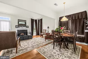 4614 Diamond Ridge Ln, White Plains, MD 20695 - Photo 9