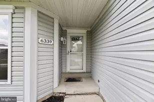 6339 Goral Ct, Waldorf, MD 20603 - Photo 3