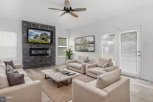 10383 Chamberlin Ct E, Waldorf, MD 20601 - Photo 11