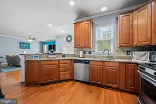 11686 Mustang Creek Ct, Waldorf, MD 20602 - Photo 9
