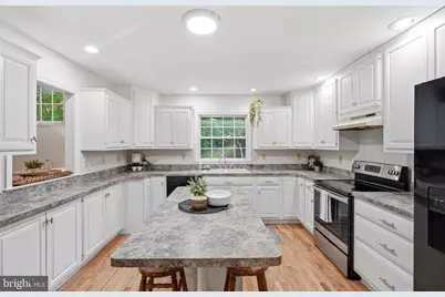 616 Hickory Circle, La Plata, MD 20646 - Photo 7