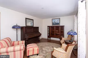 6875 Kangaroo Dr, Waldorf, MD 20603 - Photo 5