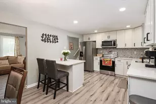 3023 Huntington Cir, Waldorf, MD 20602 - Photo 11
