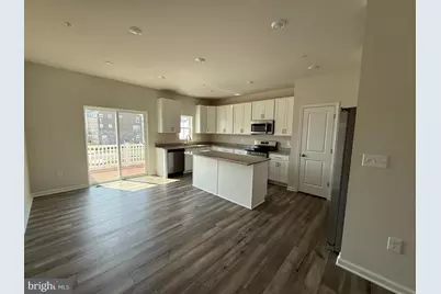 5567 Marksburg Place, White Plains, MD 20695 - Photo 7
