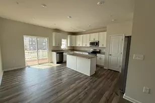 5567 Marksburg Pl, White Plains, MD 20695 - Photo 7