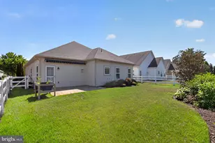 11271 Yellowstone Ct, White Plains, MD 20695 - Photo 5